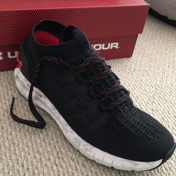 Sneakers - Picture 3 of 6